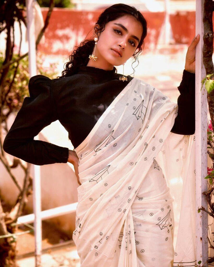 Anupama Parameswaran Hot