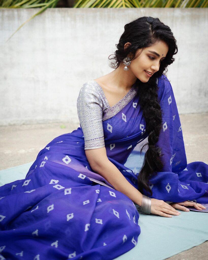 Anupama Parameswaran Hot