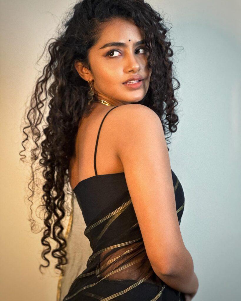 Anupama Parameswaran Hot