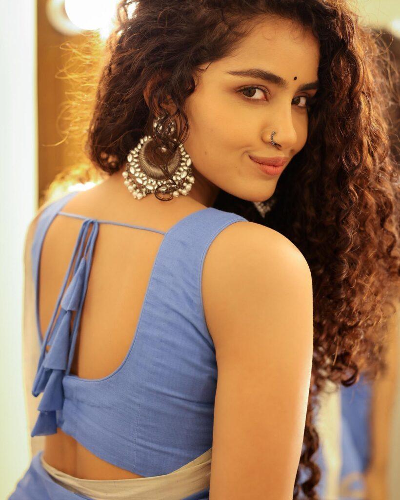 Anupama Parameswaran Hot