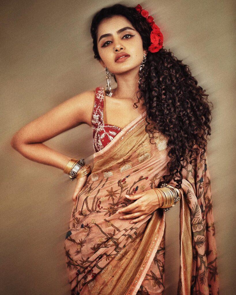 Anupama Parameswaran Hot