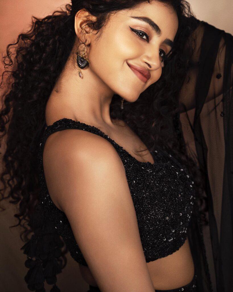 Anupama Parameswaran Hot